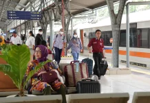 KAI Angkut 202.105 Pelanggan Hari Pertama Libur Imlek